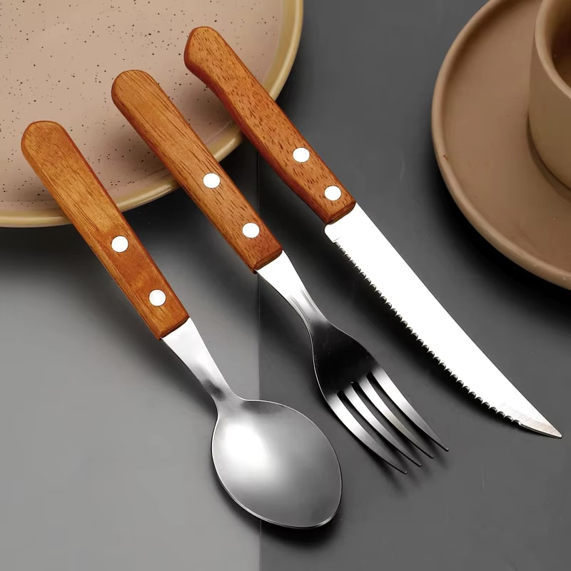 Utensil Set With Wood Handle